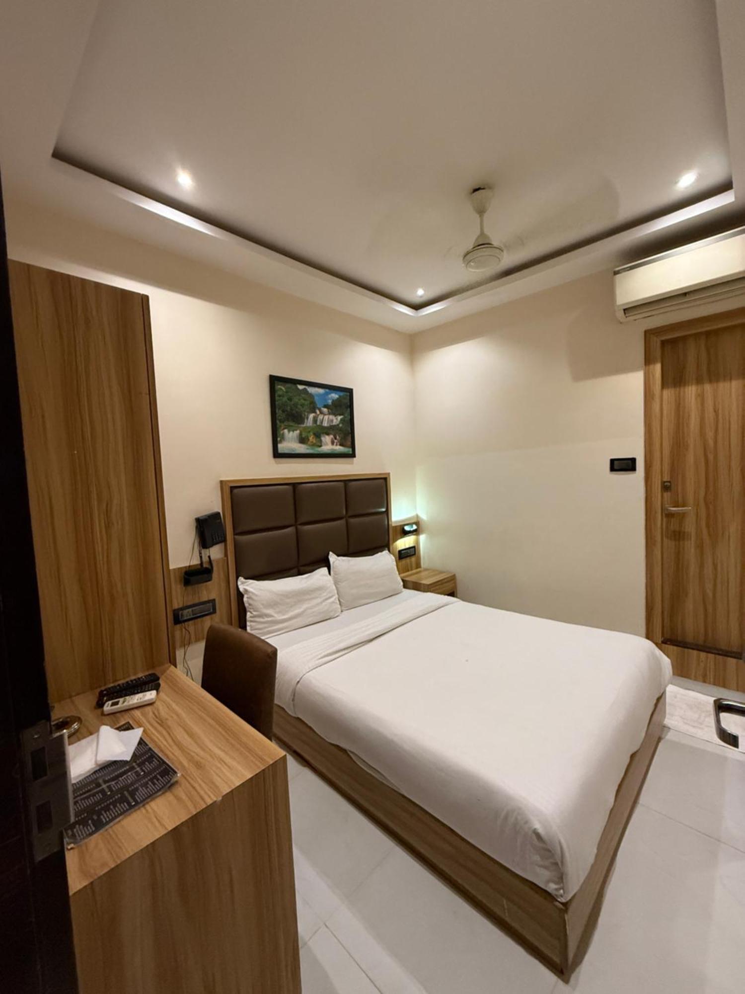 M E R I T O N Hotel T-2 Βομβάη Εξωτερικό φωτογραφία